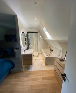 Création d'une salle de bain dans suite parentale Création d'une salle de bain dans suite parentale