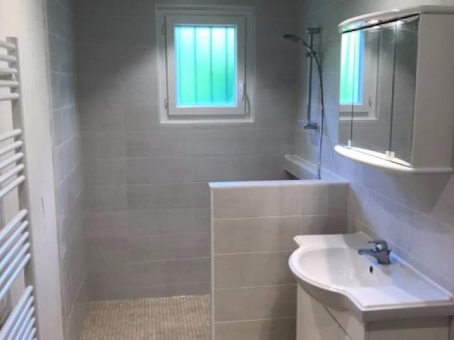 Rénovation et agencement d'une salle de douche pour personne handicapé à TOUQUES 14800