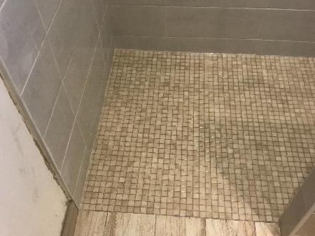 Rénovation et agencement d'une salle de douche pour personne handicapé à TOUQUES 14800