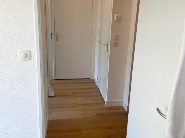 Réfection des sols d'un appartement en parquet sur la commune de Touques