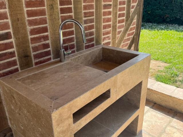 Rénovation d'un évier du bar de la piscine sur la commune de Tourgéville